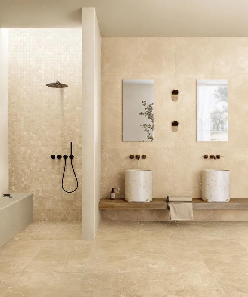 Rivestimento bagno con piastrelle Attica di Settecento 60x120 dal design contemporaneo