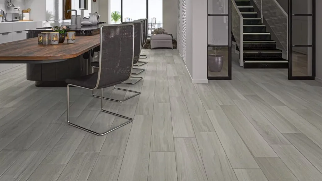 pavimento effetto legno in cucina moderno piastrelle effetto legno chiaro Palermo